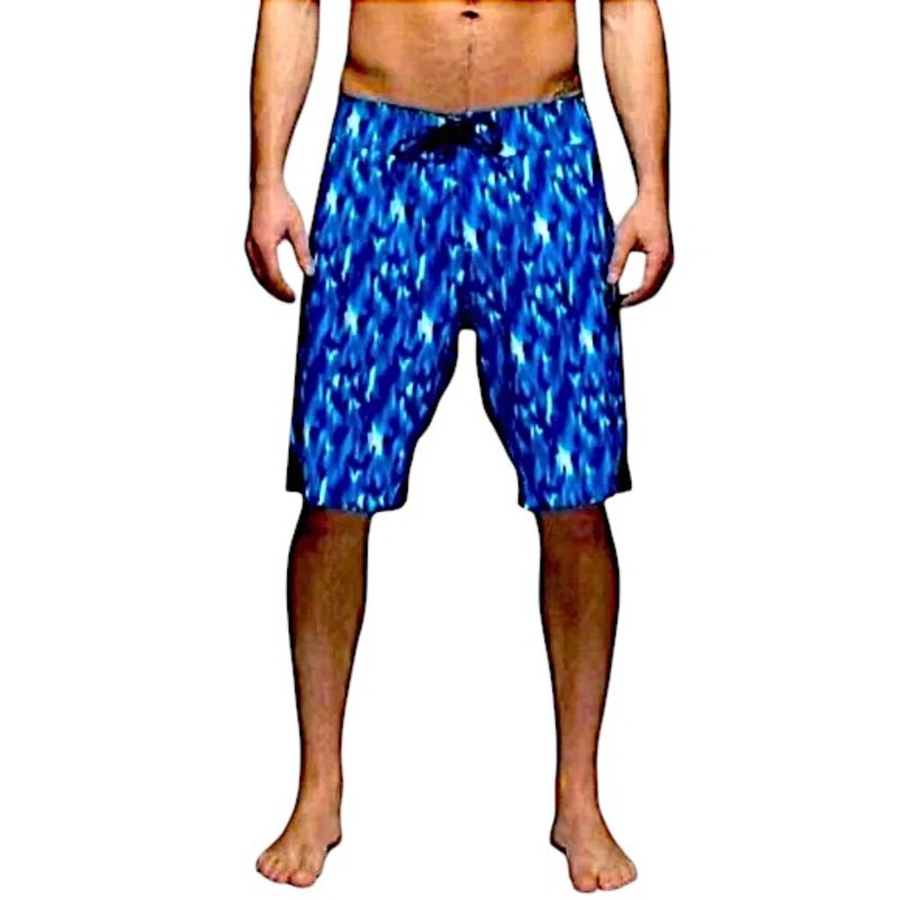 NWT Lululemon El Current Shorts Size 36 in Blue Digital Pattern